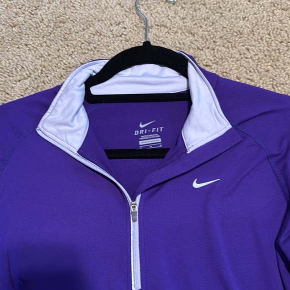 Nike 1/4 zip deep purple top - Picture 2 of 5